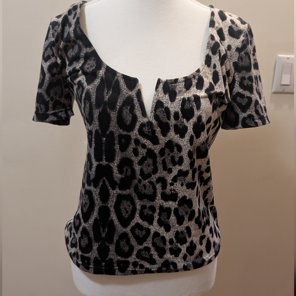 Black and Cream Leopard Print Scoop Neck Top